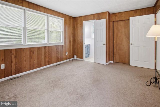 300 TAMARA CIR, Newark, DE 19711
