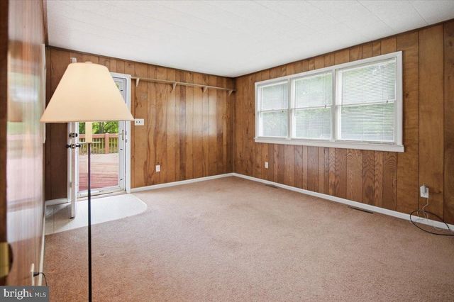 300 TAMARA CIR, Newark, DE 19711
