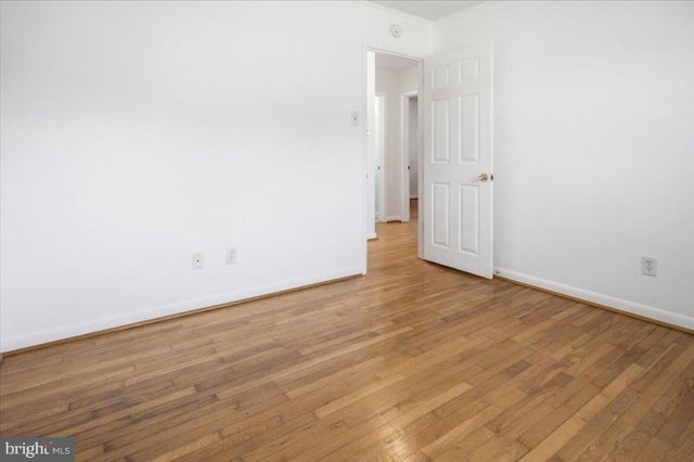 300 TAMARA CIR, Newark, DE 19711