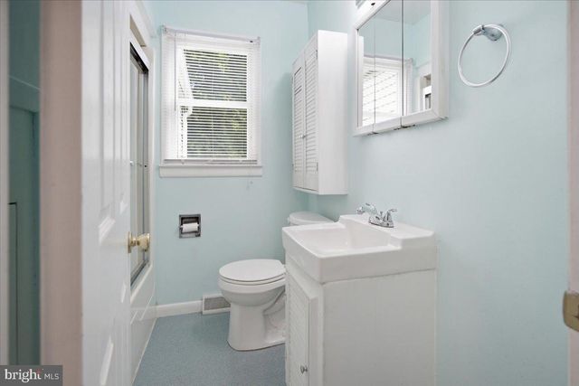 300 TAMARA CIR, Newark, DE 19711