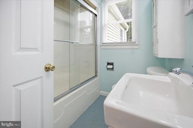 300 TAMARA CIR, Newark, DE 19711