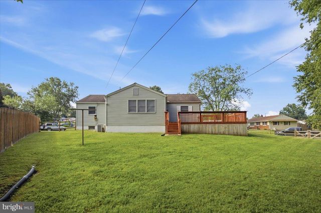 300 TAMARA CIR, Newark, DE 19711