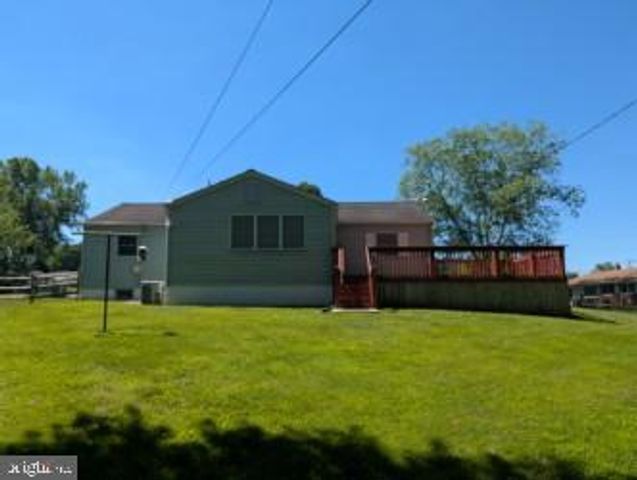 300 TAMARA CIR, Newark, DE 19711