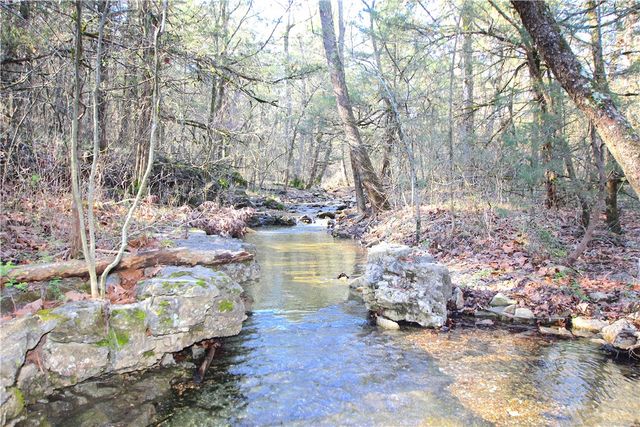 521 Cr-2281, Eureka Springs, AR 72631