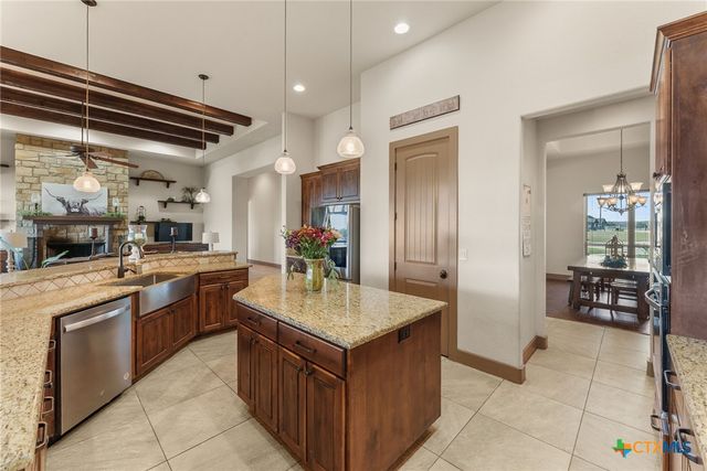 209 Stonehouse Drive, Liberty Hill, TX 78642