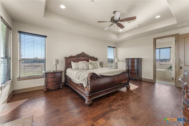 209 Stonehouse Drive, Liberty Hill, TX 78642