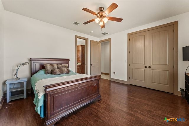 209 Stonehouse Drive, Liberty Hill, TX 78642