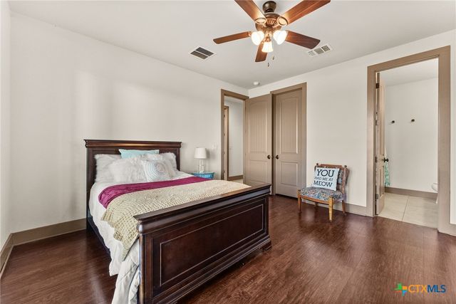 209 Stonehouse Drive, Liberty Hill, TX 78642