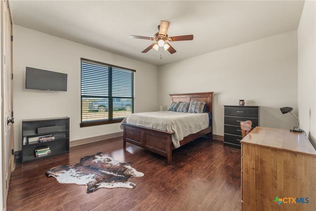 209 Stonehouse Drive, Liberty Hill, TX 78642
