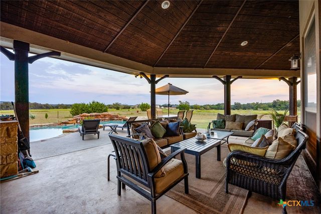 209 Stonehouse Drive, Liberty Hill, TX 78642
