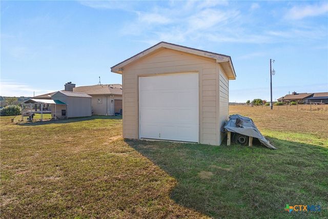 209 Stonehouse Drive, Liberty Hill, TX 78642