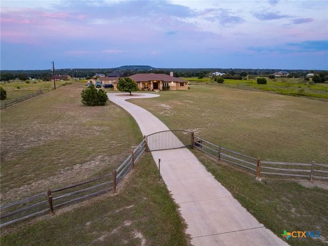 209 Stonehouse Drive, Liberty Hill, TX 78642