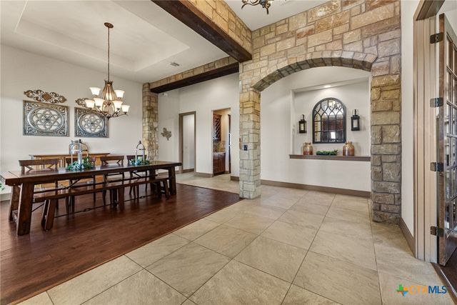 209 Stonehouse Drive, Liberty Hill, TX 78642