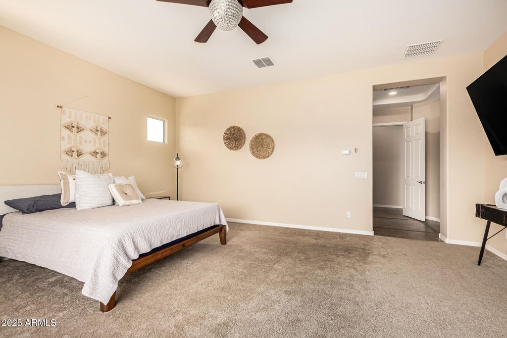 Image 22 of property listing at 18406 W VERBENA Drive, Goodyear, AZ 85338