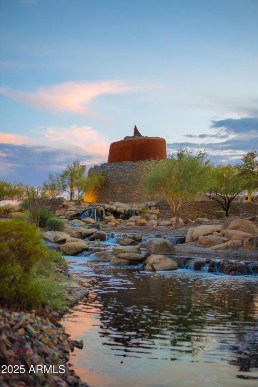 Image 44 of property listing at 18406 W VERBENA Drive, Goodyear, AZ 85338