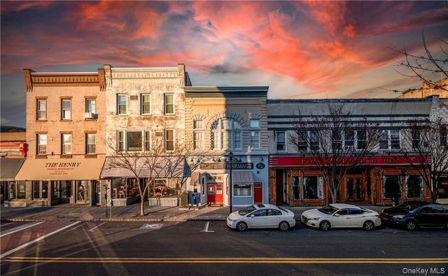 716 Sierra Vista Lane, Valley Cottage, NY 10989