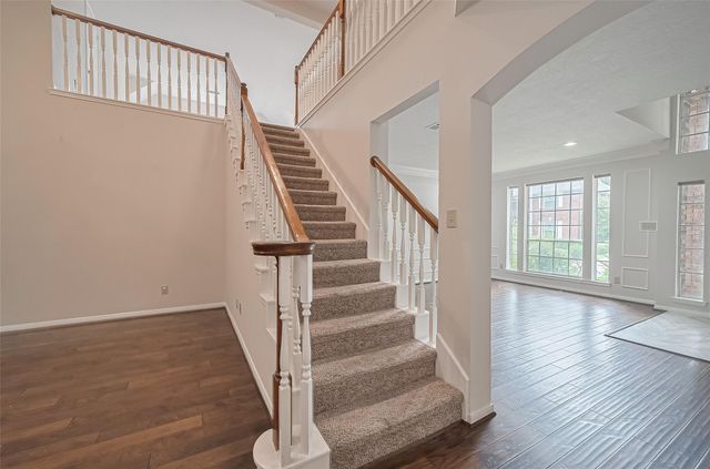 1327 W Forest Drive, Houston, TX 77043