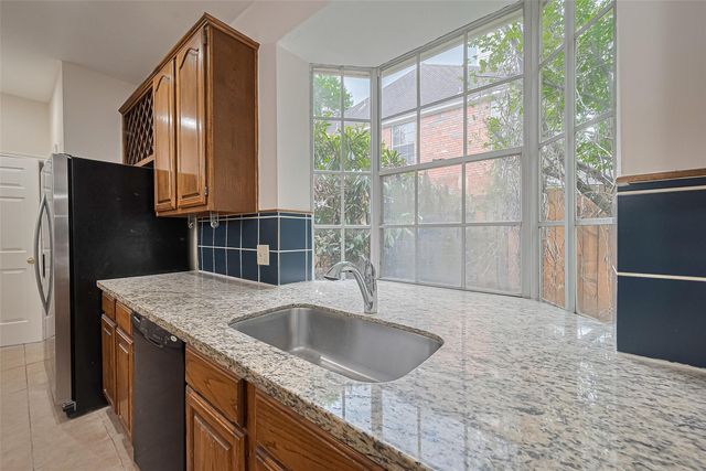 1327 W Forest Drive, Houston, TX 77043