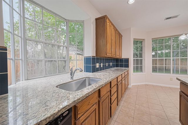 1327 W Forest Drive, Houston, TX 77043