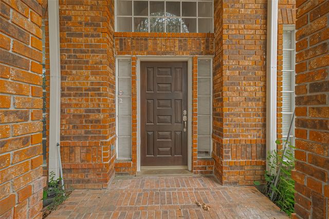 1327 W Forest Drive, Houston, TX 77043