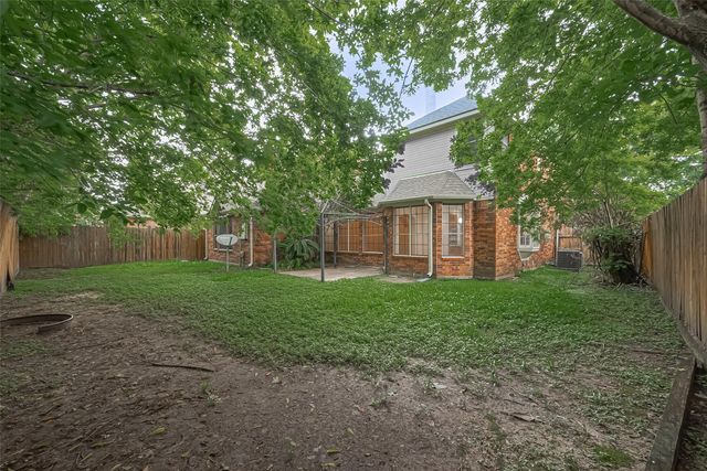 1327 W Forest Drive, Houston, TX 77043