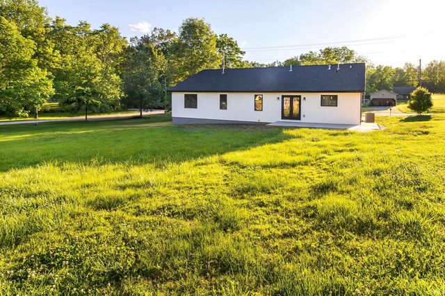 922 Russell Road, Chandler, IN 47610