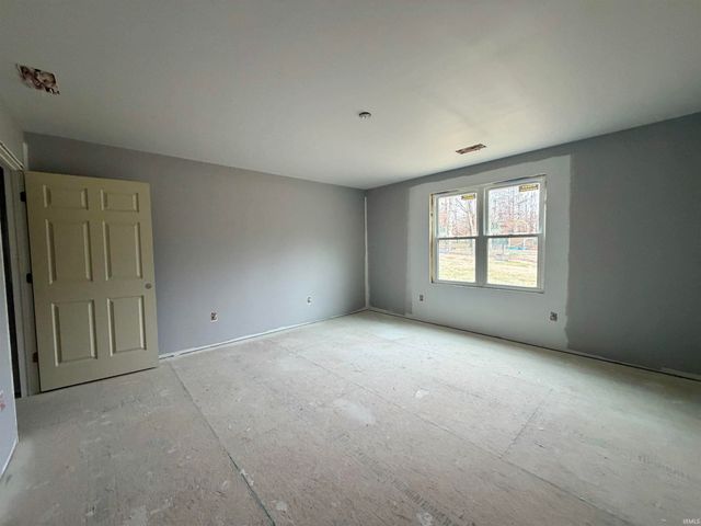 922 Russell Road, Chandler, IN 47610