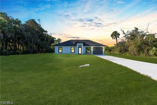 644 Woodcrest DR, Lehigh Acres, FL 33972