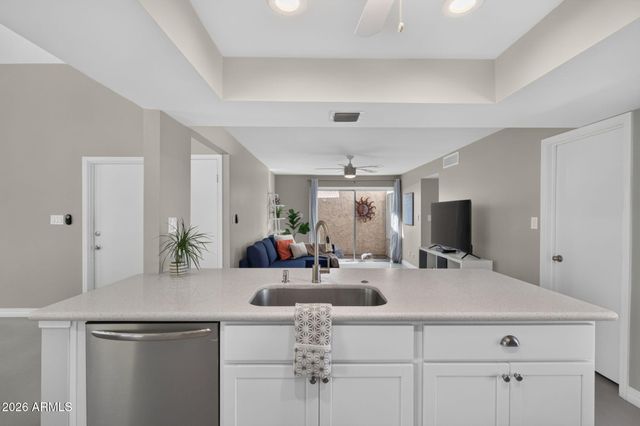 12037 S HALF MOON Drive, Phoenix, AZ 85044