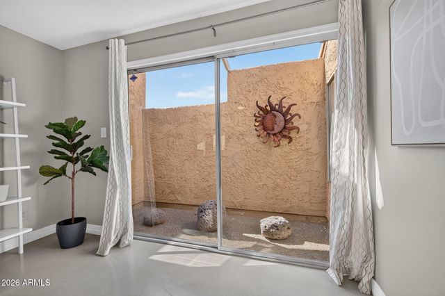 12037 S HALF MOON Drive, Phoenix, AZ 85044