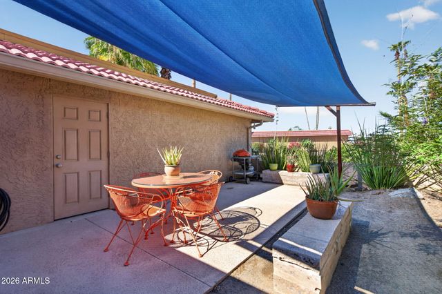 12037 S HALF MOON Drive, Phoenix, AZ 85044