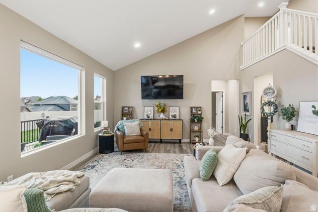 1498 S LOVELAND LN, Saratoga Springs, UT 84045
