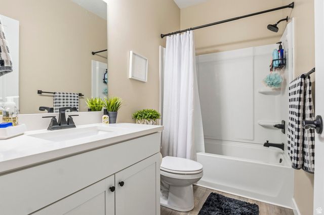 1498 S LOVELAND LN, Saratoga Springs, UT 84045