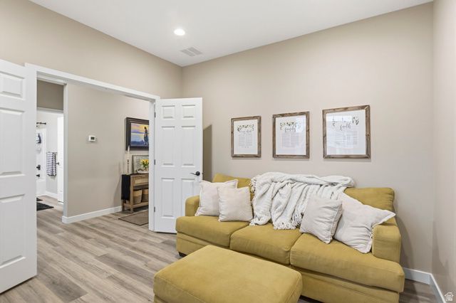 1498 S LOVELAND LN, Saratoga Springs, UT 84045
