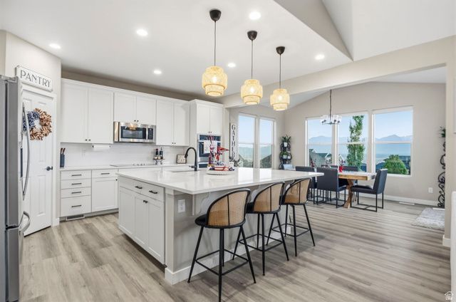 1498 S LOVELAND LN, Saratoga Springs, UT 84045