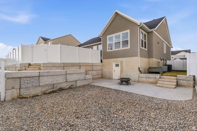1498 S LOVELAND LN, Saratoga Springs, UT 84045