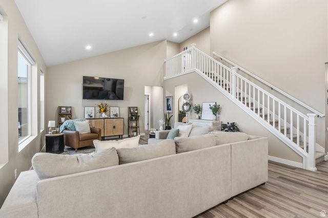1498 S LOVELAND LN, Saratoga Springs, UT 84045