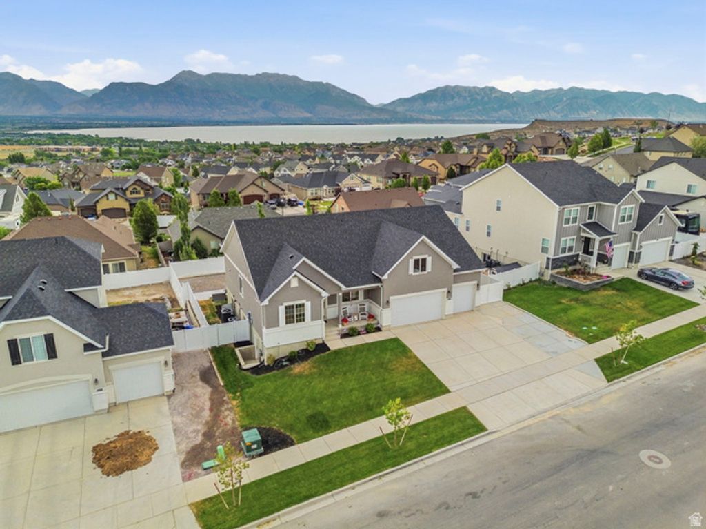 1498 S LOVELAND LN, Saratoga Springs, UT 84045 — photo 2