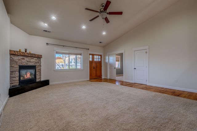 584 Barton Road, Eagle Point, OR 97524