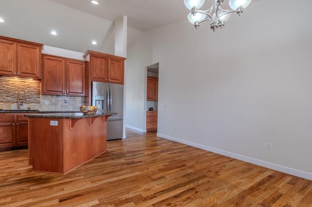 584 Barton Road, Eagle Point, OR 97524