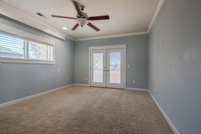 584 Barton Road, Eagle Point, OR 97524