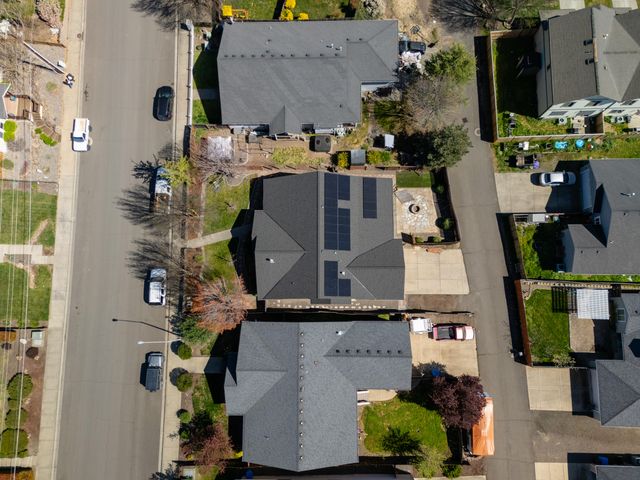 584 Barton Road, Eagle Point, OR 97524