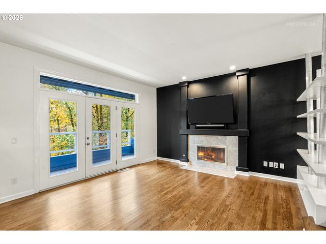 600 MAPLE St, Lake Oswego, OR 97034