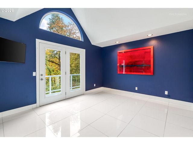 600 MAPLE St, Lake Oswego, OR 97034