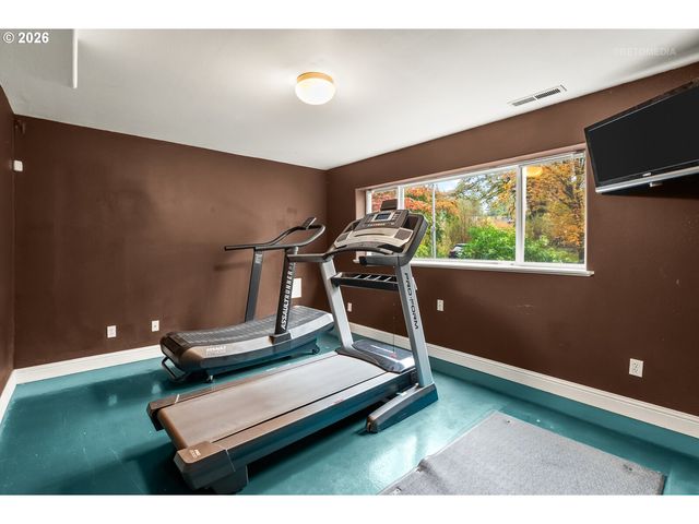 600 MAPLE St, Lake Oswego, OR 97034