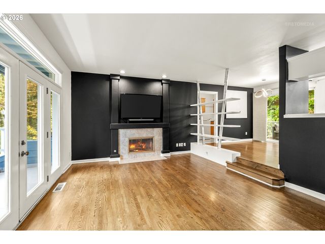 600 MAPLE St, Lake Oswego, OR 97034