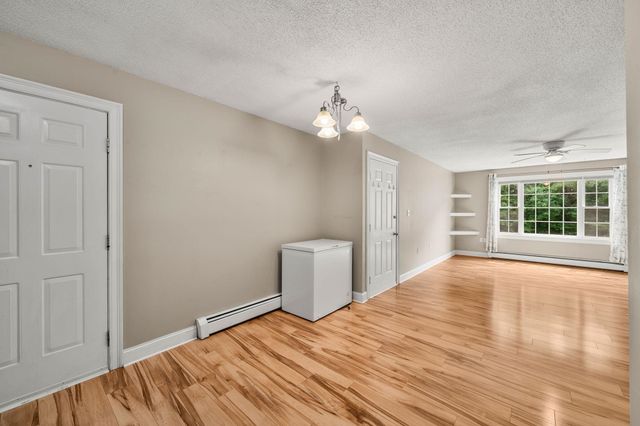 50 Brookside Dr Apt J7, Exeter, NH 03833