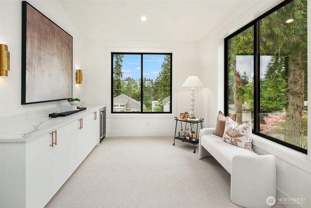 1032 107th Avenue SE, Bellevue, WA 98004