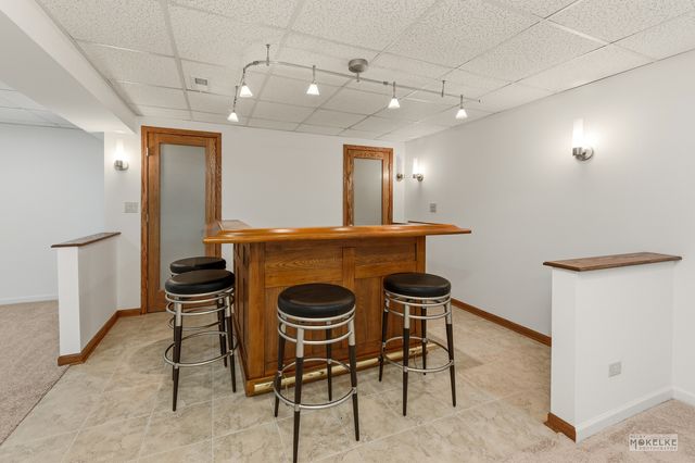 816 Colchester Drive, Oswego, IL 60543