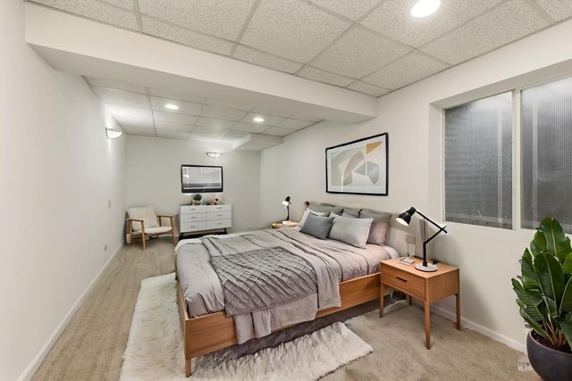 816 Colchester Drive, Oswego, IL 60543